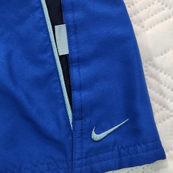Nike Swim Trunks Mens tri-color blue Shorts Drawstrings Embroidered Swoosh M - Picture 3 of 12